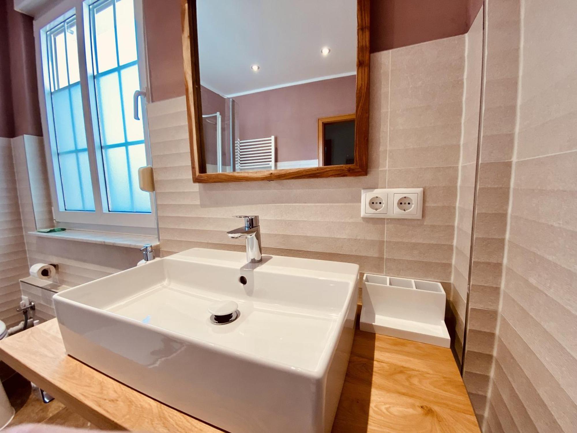 Casa Rehse I Stilvolles Apartment I 24H-Self-Check-In I Kostenlos Parken & Wlan I 55-Zoll-Smart&Kabel-Tv I Oepnv Erfurt Zewnętrze zdjęcie